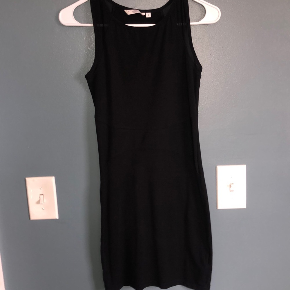 Black bodycon dress